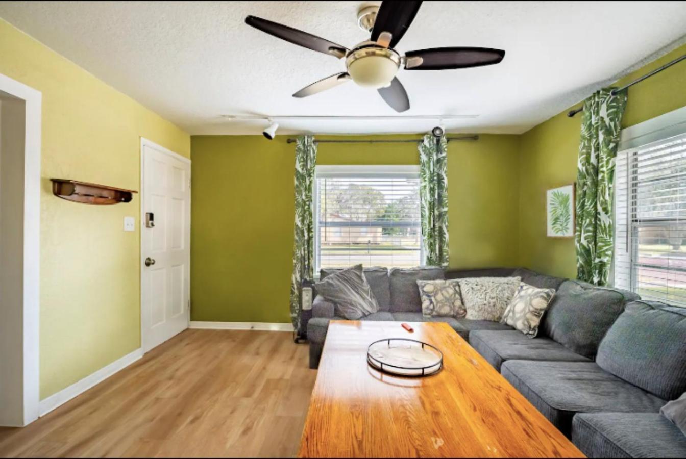3-Bed Bungalow Walk To Historic Downtown Sanford Extérieur photo