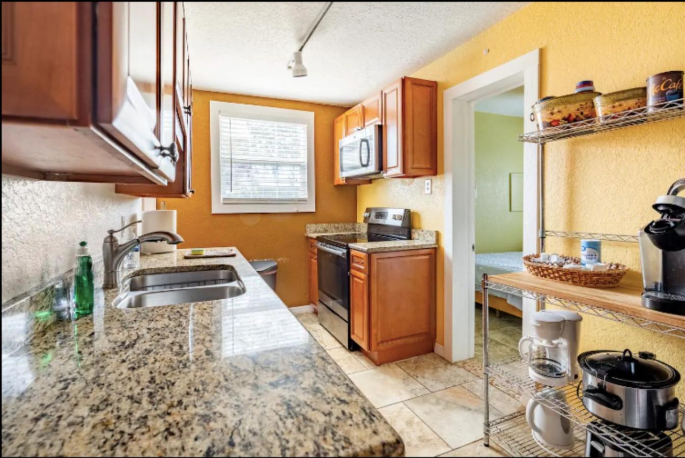 3-Bed Bungalow Walk To Historic Downtown Sanford Extérieur photo